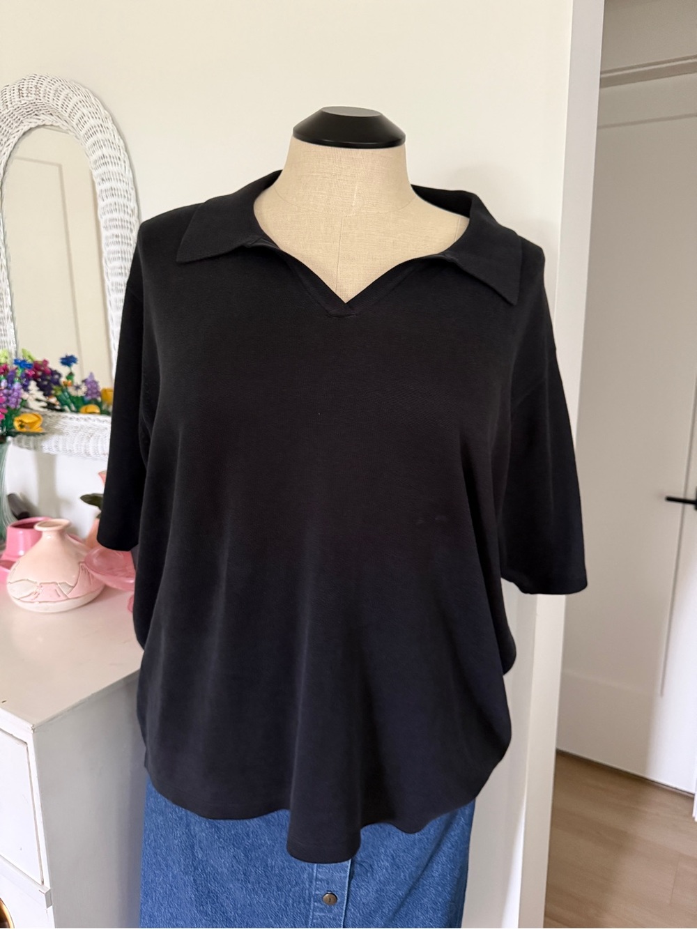 Plus Size Vintage Black Short-Sleeve Collared Tee
